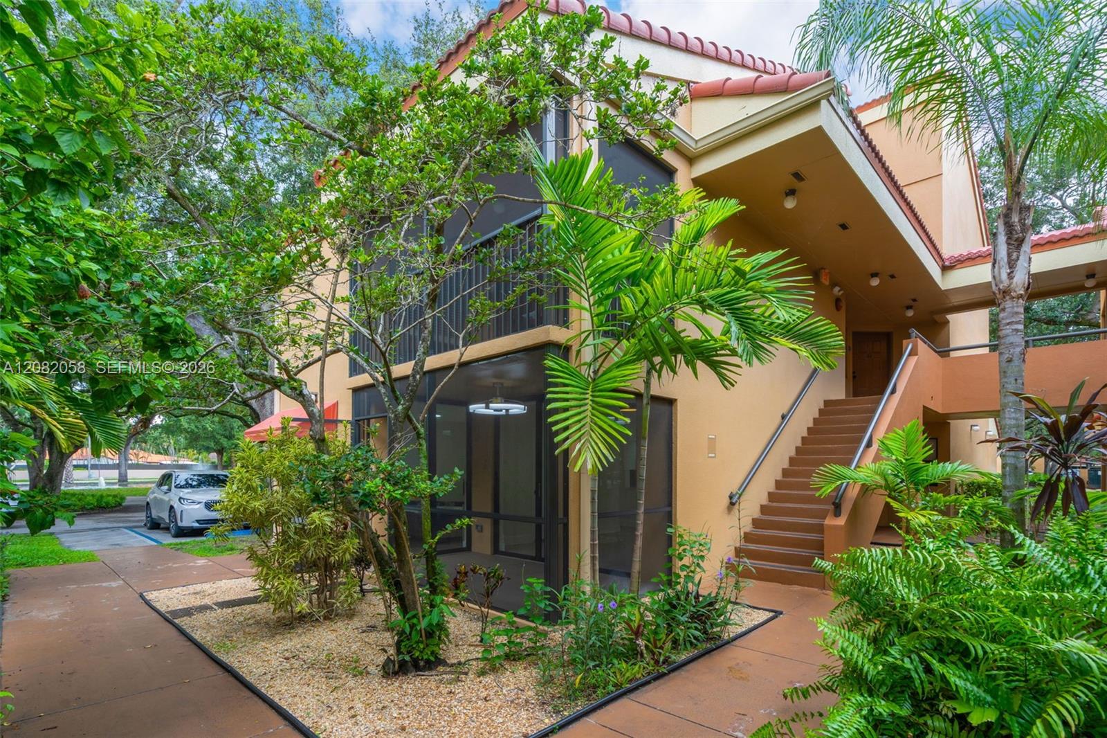 15495 N Miami Lakeway N #101 - 15495 N Miami Lakeway N #101, Miami Lakes, FL 33014 Luxury Property | Jose Angel Pina