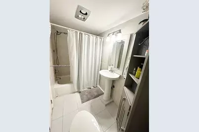 2750 NE 183rd St #1404, Aventura, FL 33160 - Photo 10