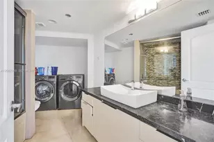 1000 E Island Blvd, Aventura, FL 33160 - Photo 22