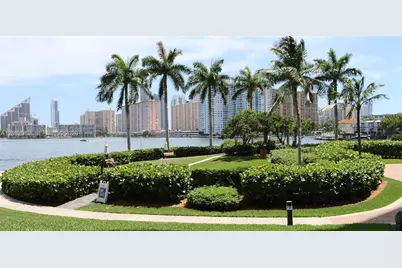 1000 E Island Blvd #1403, Aventura, FL 33160 - Photo 58