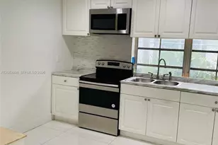 3335 SW 26th St, Miami, FL 33133 - Photo 8