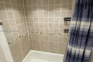 17570 Atlantic Blvd, Sunny Isles Beach, FL 33160 - Photo 10