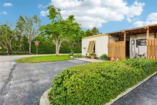 13130 SW 15th Ln, Miami, FL 33184 - Photo 2