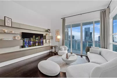 951 Brickell Ave #4111, Miami, FL 33131 - Photo 1