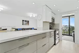 210 174th St, Sunny Isles Beach, FL 33160 - Photo 34