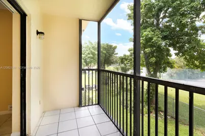 9022 NW 28th Dr #2-212, Coral Springs, FL 33065 - Photo 4