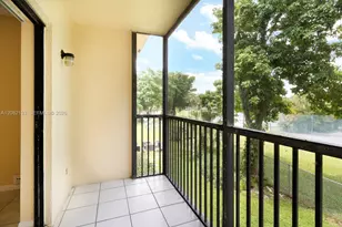 9022 NW 28th Dr, Coral Springs, FL 33065 - Photo 4