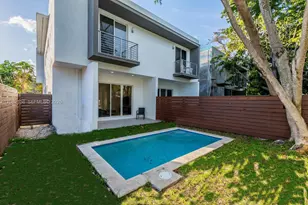 2875 SW 33rd Ct, Miami, FL 33133 - Photo 18