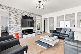 1103 Washington St, Hollywood, FL 33019 - Photo 16