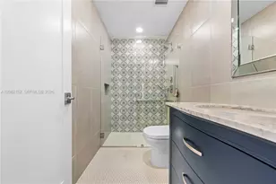 1077 NW 170th Ave, Pembroke Pines, FL 33028 - Photo 12