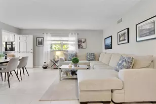 160 NE 8th Ave, Hallandale Beach, FL 33009 - Photo 4