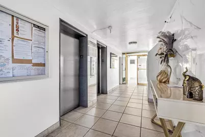3010 Marcos Dr #R308, Aventura, FL 33160 - Photo 4