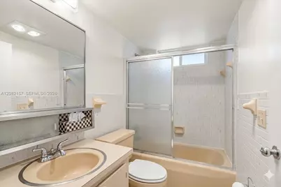 3010 Marcos Dr #R308, Aventura, FL 33160 - Photo 28
