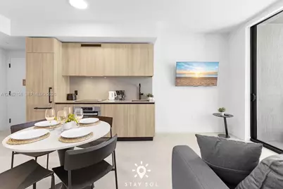 121 NE 5th St #1706, Miami, FL 33132 - Photo 8