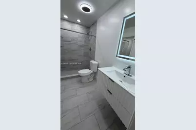 6070 W 18th Ave #306, Hialeah, FL 33012 - Photo 10