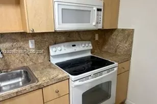 6070 W 18th Ave, Hialeah, FL 33012 - Photo 4