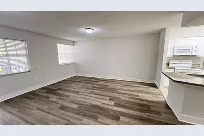 2890 N Oakland Forest Dr #204, Oakland Park, FL 33309 - Photo 12