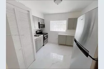752 NW 4th St #5, Miami, FL 33128 - Photo 4