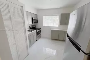 752 NW 4th St, Miami, FL 33128 - Photo 4