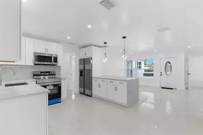 7320 Shalimar St, Miramar, FL 33023 - Photo 6