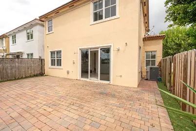 7670 NW 113th Path, Doral, FL 33178 - Photo 14