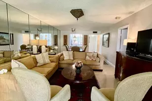 8592 W Sunrise Blvd, Plantation, FL 33322 - Photo 6