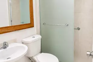 1811 SW 107th Ave, Miami, FL 33165 - Photo 4