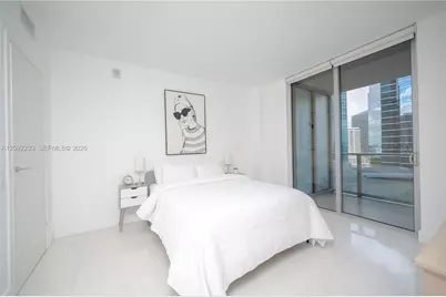 1300 Brickell Bay Dr #1601, Miami, FL 33131 - Photo 12