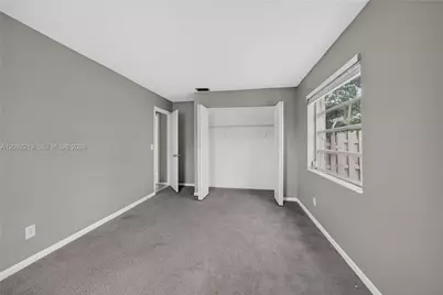 2230 Nova Village Dr, Davie, FL 33317 - Photo 30