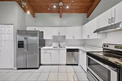 2230 Nova Village Dr, Davie, FL 33317 - Photo 16