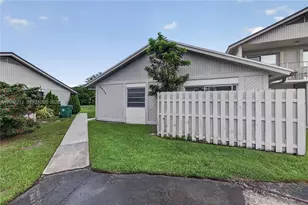 2230 Nova Village Dr, Davie, FL 33317 - Photo 1
