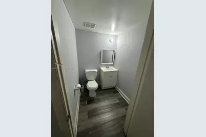 10550 NW 77th Ct, Hialeah Gardens, FL 33016 - Photo 12