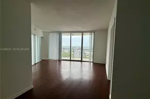 1750 N Bayshore Dr, Miami, FL 33132 - Photo 4