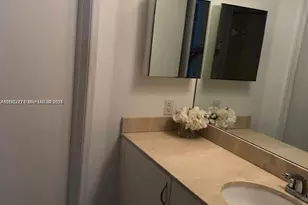 1750 N Bayshore Dr, Miami, FL 33132 - Photo 10