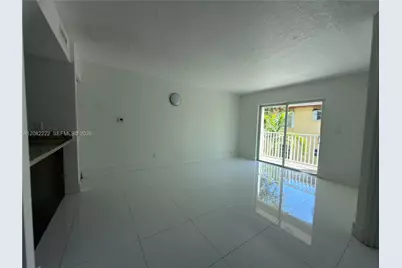 695 SW 11th St #204, Miami, FL 33129 - Photo 8