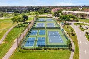 13250 SW 7th Ct, Pembroke Pines, FL 33027 - Photo 34