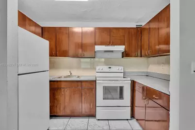 4732 SW 33rd Ave #203, Dania Beach, FL 33312 - Photo 10