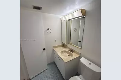 2851 NE 183rd St #501E, Aventura, FL 33160 - Photo 8