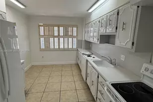 2851 NE 183rd St, Aventura, FL 33160 - Photo 4