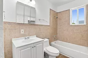 10215 SW 184th St, Cutler Bay, FL 33157 - Photo 12