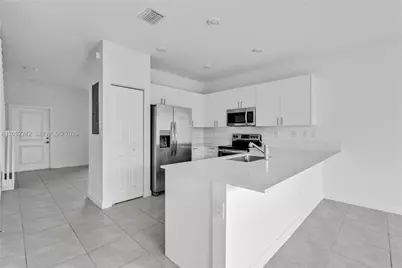 28641 SW 132nd Ct, Homestead, FL 33033 - Photo 10