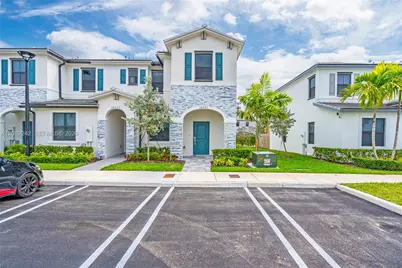 28641 SW 132nd Ct, Homestead, FL 33033 - Photo 1