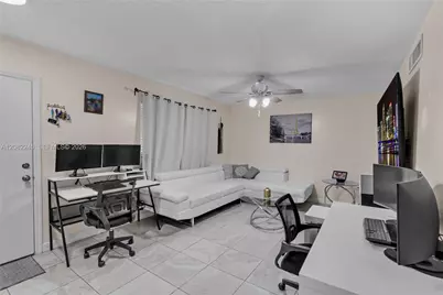 329 W 68th St #203, Hialeah, FL 33014 - Photo 10