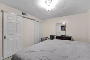 329 W 68th St, Hialeah, FL 33014 - Photo 14
