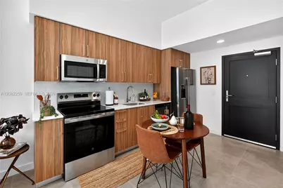 2001 Van Buren St #924, Hollywood, FL 33020 - Photo 18