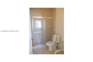 8057 SW 118th Ct, Miami, FL 33183 - Photo 10