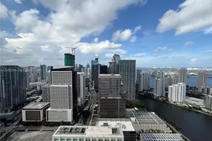 950 Brickell Bay Dr, Miami, FL 33131 - Photo 4
