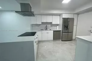 1351 NE Miami Gardens Dr, Miami, FL 33179 - Photo 4