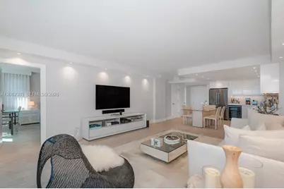 2301 Collins Ave #738, Miami Beach, FL 33139 - Photo 8