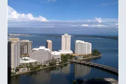 500 Brickell Ave #2100, Miami, FL 33131 - Photo 10